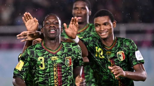 Mali faz três na Argentina, algoz do Brasil, e fica com o terceiro lugar do Mundial Sub-17