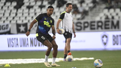 SIGA: Botafogo mira a liderança em duelo contra o Bahia pelo Brasileirão