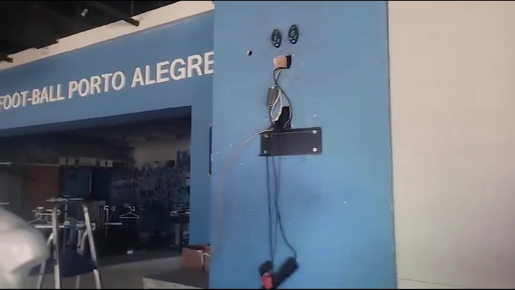 Vídeo mostra como ficou loja saqueada do Grêmio