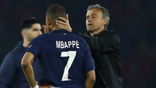 Mbappé é muito criticado em derrota do PSG e tem queda melancólica na Champions