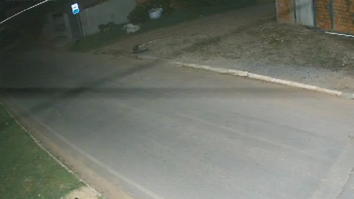 Idoso cai em buraco na calçada e é encontrado morto um dia depois em Cuiabá; vídeo