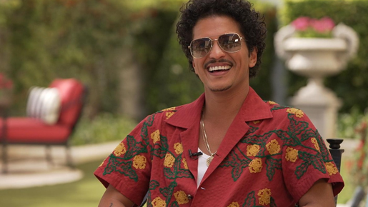 'Muito fácil se apaixonar', diz Bruno Mars sobre público brasileiro