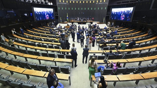 Governo libera R$ 2,7 bi em emendas antes de votações