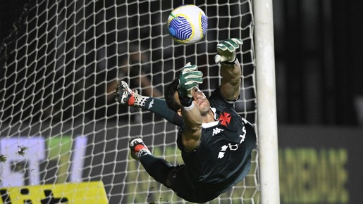 Vasco tira o Fortaleza nos pênaltis na Copa do Brasil após 3-3 eletrizante no RJ