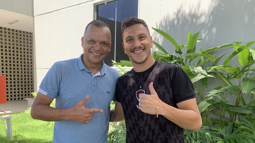 Ex-Seleção vê filho vestir camisa de clube no qual ele foi ídolo na Paraíba