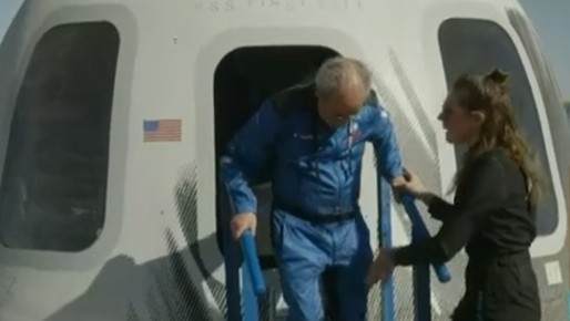 Tripulantes falam do voo espacial a bordo da Blue Origin
