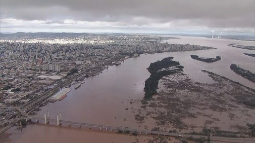 Governador do RS estima até um ano para reconstrução de áreas atingidas  