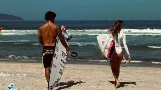 Ex-namorada de Gabriel Medina surfa com atleta e acende rumores de reconciliação 