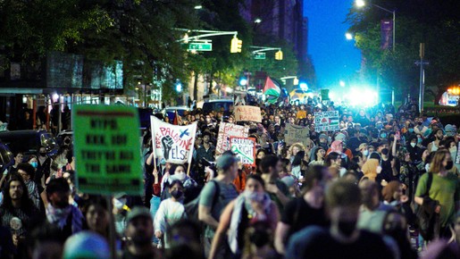 Polícia de Nova York prende manifestantes pró-Palestina que tentavam chegar ao Met Gala