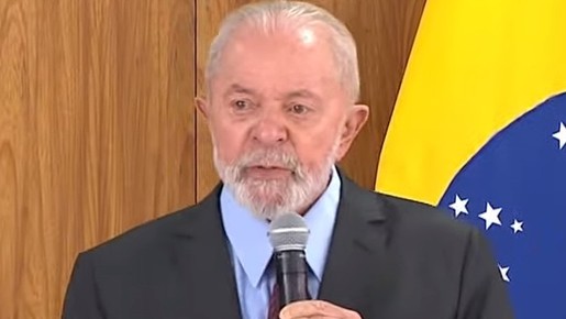 Sobre greves, Lula diz que governo dará 'o quanto pode'