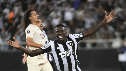 Botafogo deslancha no 2º tempo, bate Universitario e renasce na Libertadores