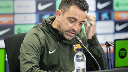 Xavi evita criticar presidente do Barça na última coletiva e cita 'dias complicados'