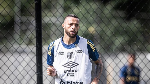 Após perder a invencibilidade e a liderança na Série B, Santos encara a Ponte Preta 