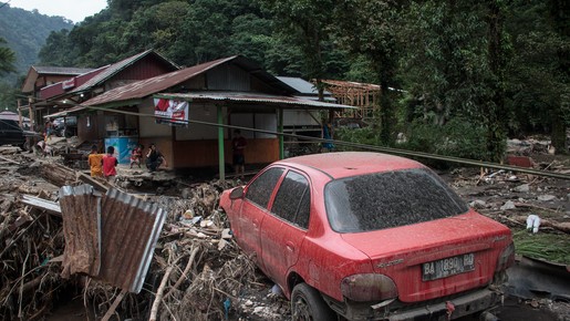 Sobe para 41 o número de mortos devido a inundações na Indonésia