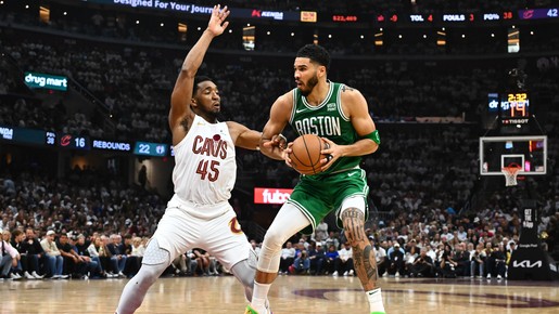 Celtics vencem Cavaliers e estão na frente nas semifinais dos playoffs da NBA