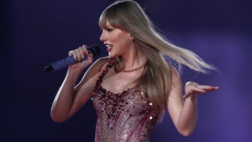 Câmara aprova 'Lei Taylor Swift' contra cambismo digital