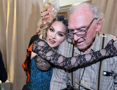 Madonna celebra aniversário de 93 anos do pai com fotos inéditas de infância; veja