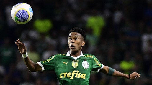 Chelsea põe Estêvão na mira e negocia com Palmeiras para contratar joia