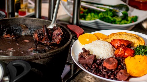 Como a ordem da comida nas refeições impacta no corpo
