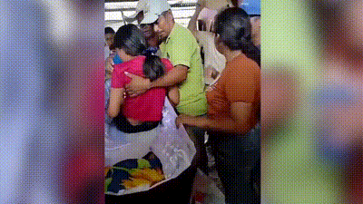 Adolescente acorda no próprio velório após ser dada como morta pela família