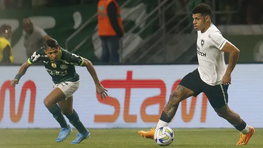 Líder e vice do Brasileirão, Bota e Palmeiras terminam setembro com só 1 gol marcado