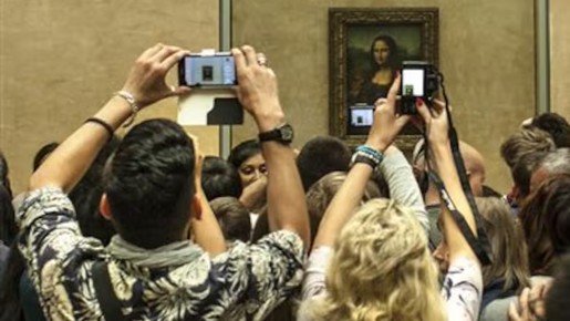 Mona Lisa terá uma nova localização no Museu do Louvre para evitar aglomerações de turistas