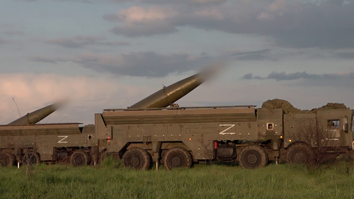 Rússia testa armas nucleares táticas perto da Ucrânia 'em resposta ao Ocidente'