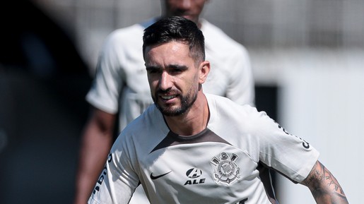 António Oliveira deve fazer mudanças no Corinthians contra o Flamengo; veja provável time