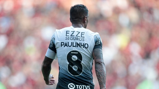 Timão anuncia saída de Paulinho, último campeão mundial do elenco