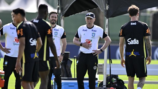 Ancelotti esboça Seleção com cinco mudanças para encarar a Croácia amanhã