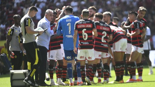 Bastidores do Flamengo: sensação de que time é previsível gera incômodo