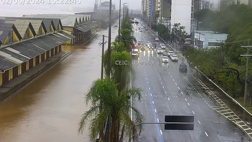 Guaíba ultrapassa cota de inundação em Porto Alegre e águas invadem Cais Mauá