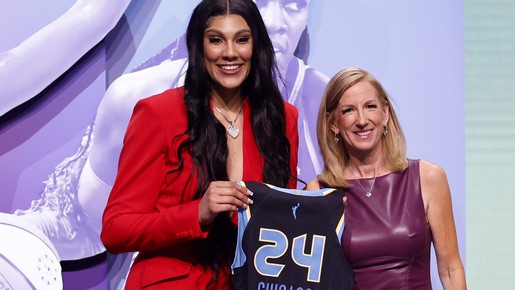 Técnica do Chicago rasga elogios para brasileira escolhida como 3ª do draft da WNBA