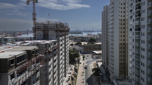 Novos prédios transformam rotina no Porto do Rio 