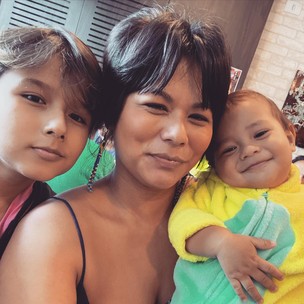 Eunice Baía desabafa após pergunta sobre se terá mais filhos: 'Me deixem em paz'