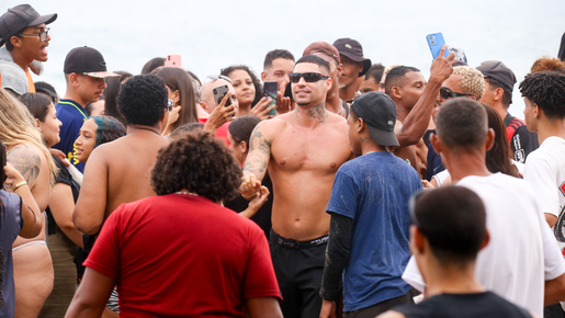 Filipe Ret e namorada causam tumulto em praia na zona sul do Rio
