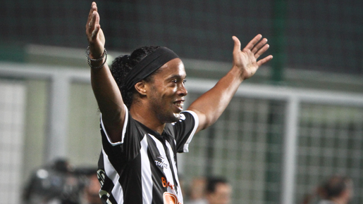 Galo e Ronaldinho Gaúcho chegam a novo acordo por dívida milionária; veja valores