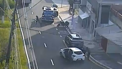 SP: homens armados atacam carro-forte em frente a lotérica e trocam tiros com vigilantes