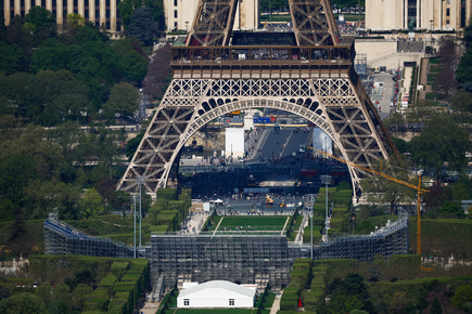 Vôlei na Torre Eiffel, hipismo em Versalles... Paris se transforma a 100 dias das Olimpíadas