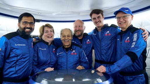 Blue Origin tenta neste domingo 1º voo espacial tripulado em quase 2 anos; veja missão