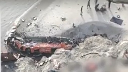 Pelo menos 20 pessoas morrem em acidente de ônibus nas montanhas do Paquistão